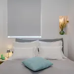 Modern Two-bedroom Iva Stobrec Apartamento