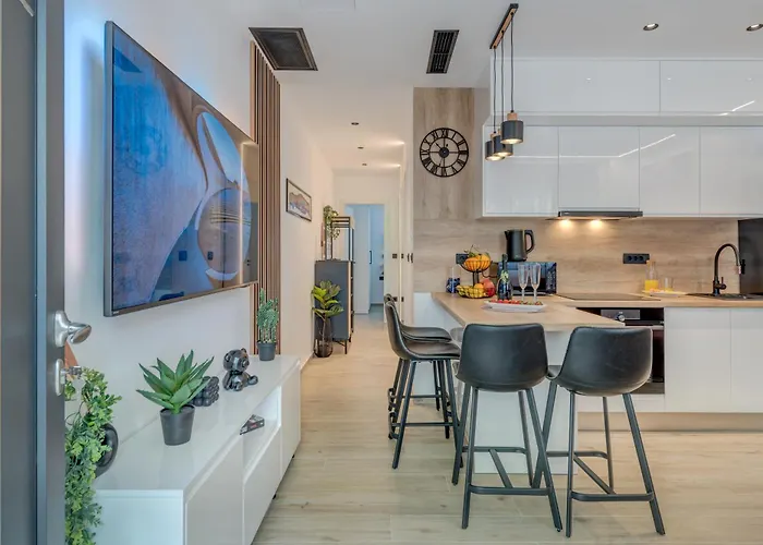 Modern Two-bedroom Iva Stobrec Апартаменты Сплит