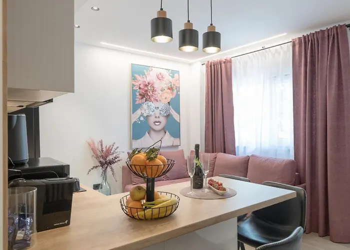 Modern Two-bedroom Iva Stobrec Апартаменты *