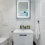 Modern Two-bedroom Iva Stobrec Apartman