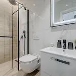 Modern Two-bedroom Iva Stobrec Apartman *