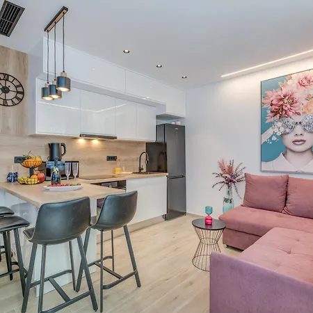 Διαμέρισμα Modern Two-bedroom Iva Stobrec