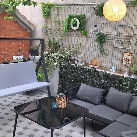 Modern Two-bedroom Iva Stobrec * Σπλιτ
