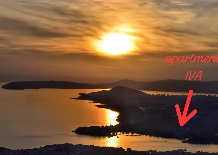 Modern Two-bedroom Iva Stobrec Apartament Split